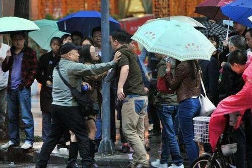 开发区吃瓜群众事件视频,现场视频揭秘