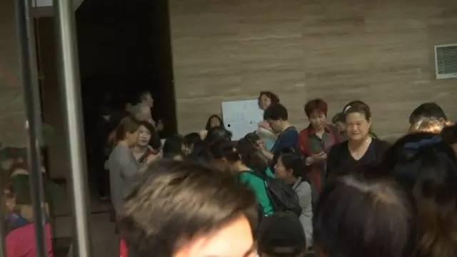 无锡探店吃瓜事件视频,揭秘网红餐厅背后的真相