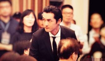 看戏现场吃瓜视频在线观看,看戏吃瓜，一网打尽精彩瞬间