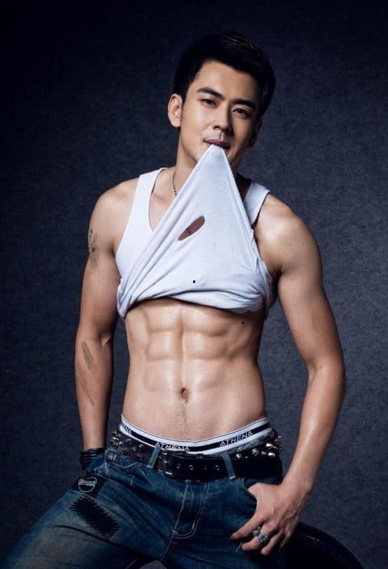 吃瓜主播腹肌男图片视频,揭秘网络红人的健身秘诀与魅力风采